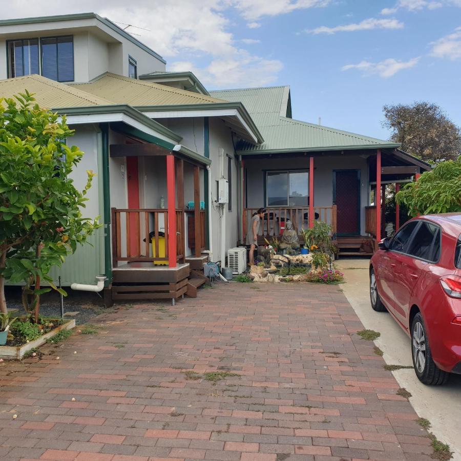 Bunbury'S Most Convenient Location Apartment Exterior photo